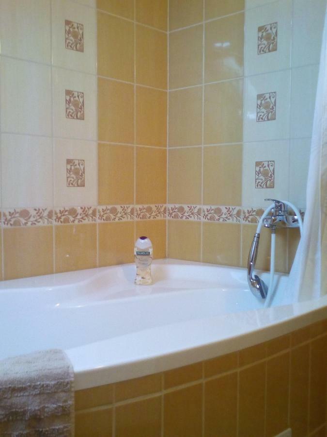 Jazmin Apartman Tihany Exterior photo